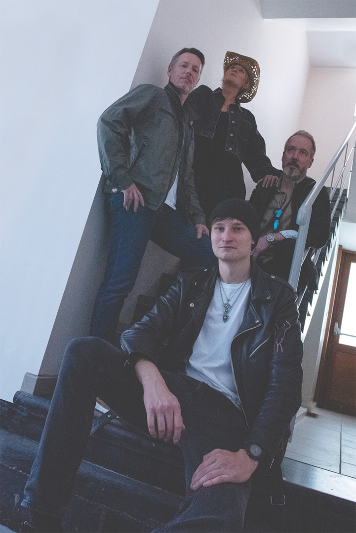 Holy_ghost_Band_picture_vert Holy_ghost_Band_picture_vert